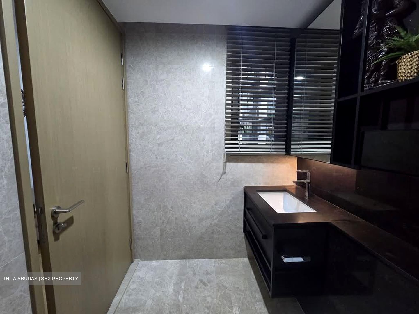 Haus On Handy (D9), Condominium #572175231